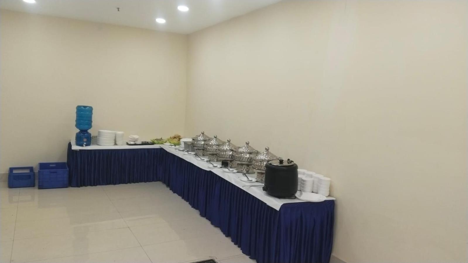 Shourya Hotel And Banquet نويدا المظهر الخارجي الصورة