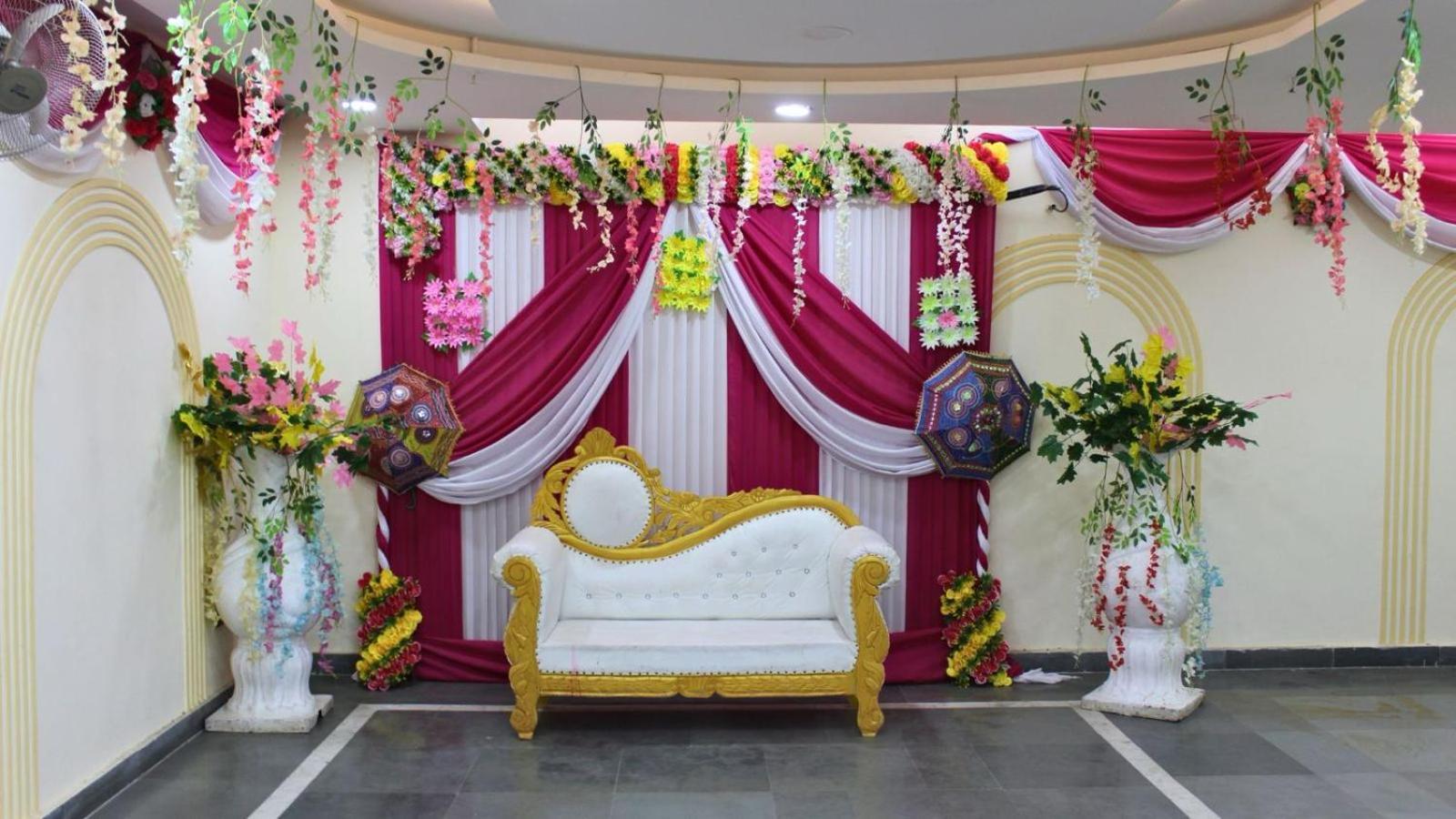 Shourya Hotel And Banquet نويدا المظهر الخارجي الصورة